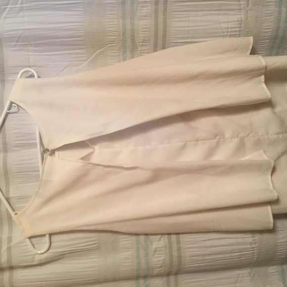 White Shell - Picture 1 of 3